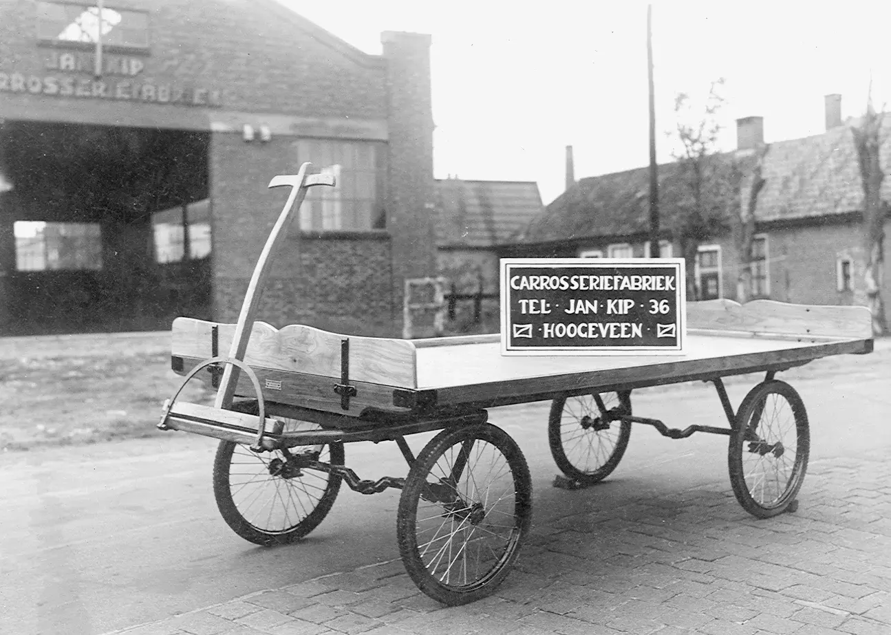 35 - Platte wagen spaakwielen