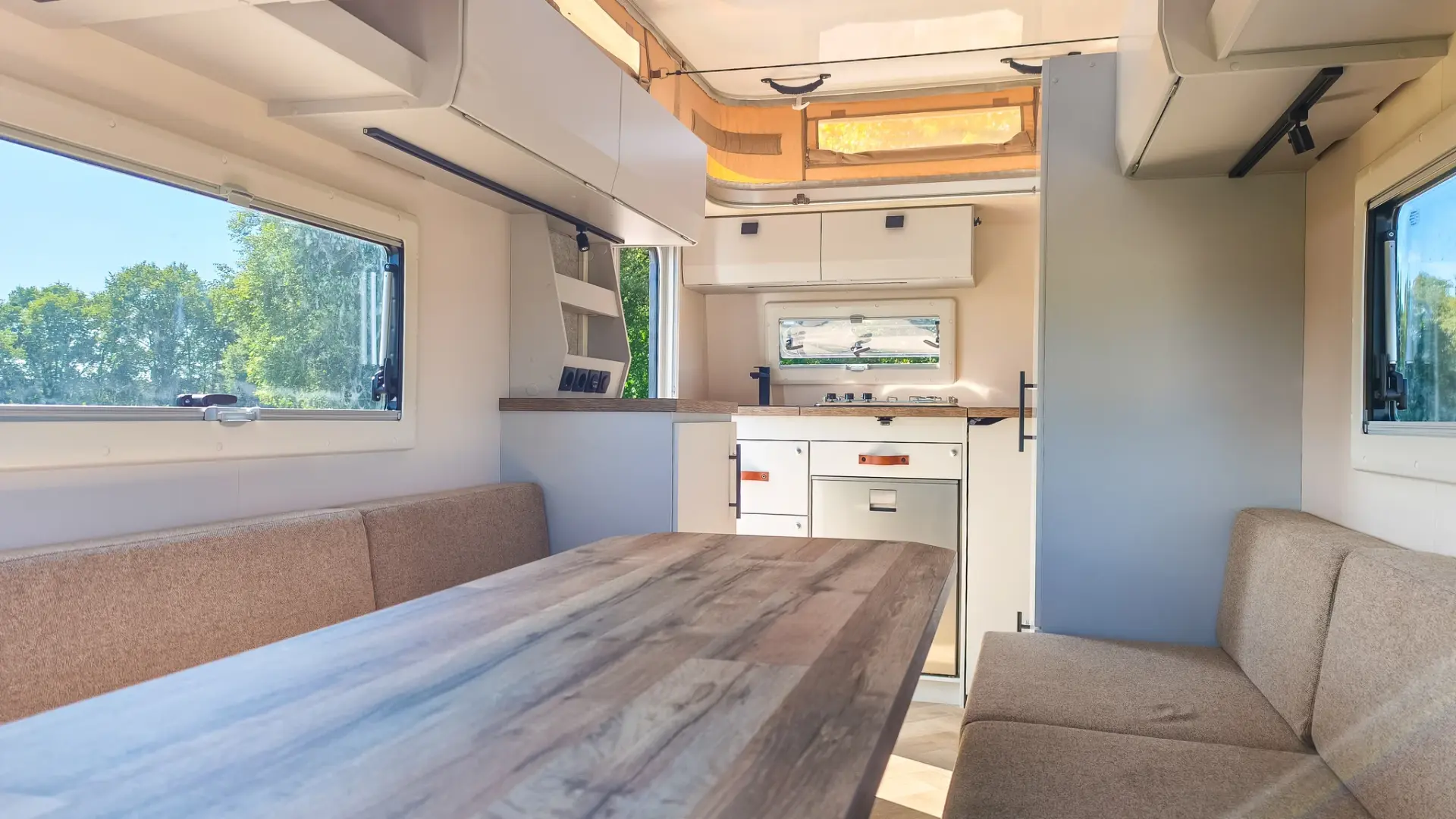 Kompakt Adventure interieur