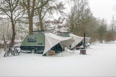 Winterkamperen caravan Kip Shelter
